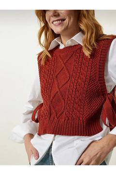 Kadın Ayarlanabilir Desenli Yandan Bağlamalı Triko Süveter Kırmızı