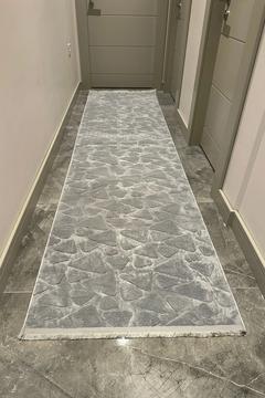 Taş Desen Antrasit Peluş Halı Kaymaz Taban Makinede Yıkanabilir Antrasit Gri Peluş Halı