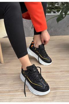 Imkea Siyah Cilt Hardal Detaylı Spor Ayakkabı