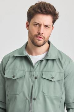 Yeşil Erkek Pamuk Polyester Karışımlı İç Cepli Su Ve Rüzgar Geçirmez Mevsimlik&Yazlık Mont