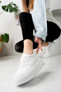 Beyaz Yüksek Taban Sneaker Ayakkabı