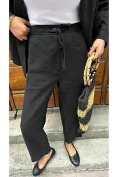 SİYAH KETEN BEL BAĞLAMALI PANTOLON