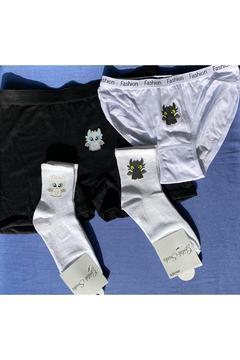 Çift baskılı iç çamasırı ve çorap