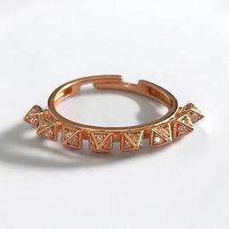 Çoklu Piramit Yüzük