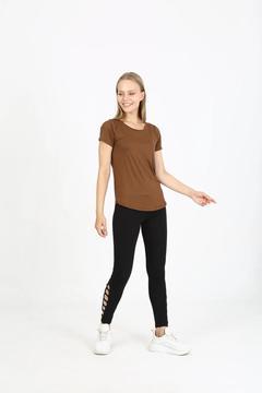 Oval Detaylı Basıc Bluz T-shirt