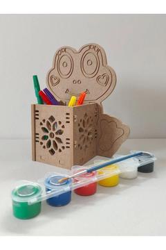 Ahşap Kurbağa Tasarımlı Kalemlik / Boyama Seti Ve Fırça