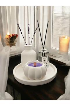 4lü Set Lavanta Kokulu Mum Çizgili Vazo Fresh Oda Kokusu Yuvarlak Tepsi