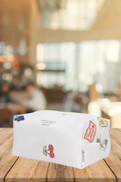 Meyve Desenli Makyaj Çantası