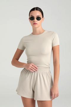 Soft Touch Yuvarlak Yaka Kısa Kol Bluz Bej