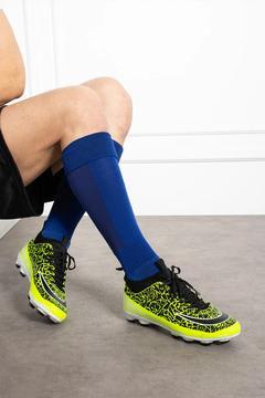 Erkek Krampon Rahat Ergonomik Esnek ve Konforlu Ayağı Saran Halı Saha ve Futbol Yarım Çoraplı