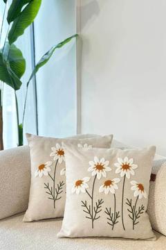 Modern Tufting Punch Nakışlı Keten Karışımlı İkili Papatya Kırlent Kılıfı Salon Dekor (45x45)
