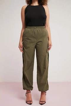 Avalonbb Kadın Relaxed Fit Beli Ve Paçası Lastikli Stoperli Kargo Cepli Haki Büyük Beden Pantolon
