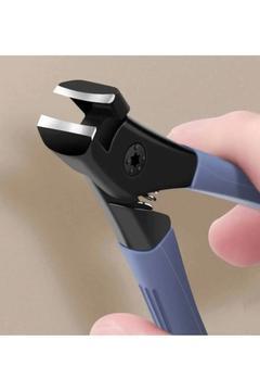 Yeni Mantar Tırnaklara Uygun Sıçratmayan Tırnak Makası 1 Adet Gönderilecektir ( Mavi,yeşil,kırmızı,]