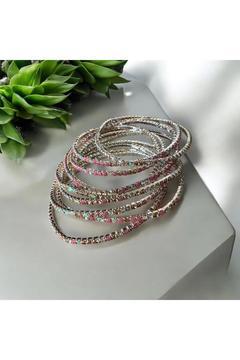 LASTİKLİ SU YOLU TAŞLI BİLEKLİK