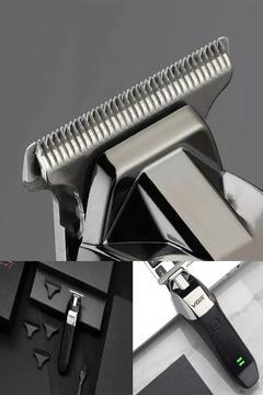 Kademeli Tıraş Imkanı Sunan T Jiletli 3 Saate Kadar Şarjı Dayanan Kaliteli Profesyonel Tıraş Makine