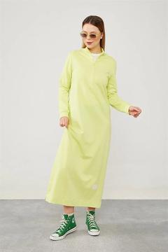 A.Yeşil Dik Yaka Fermuarlı Spor Elbise