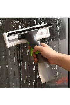 Pratik Deterjan Hazneli Sprey Camsil Kolay Kullanım Cam Silme Aparatı