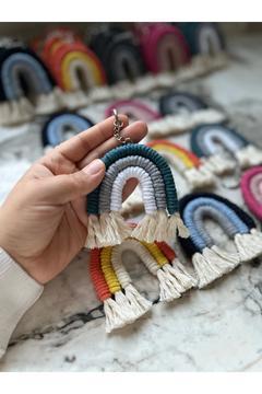 Makrome gökkuşağı anahtarlık (karışık)