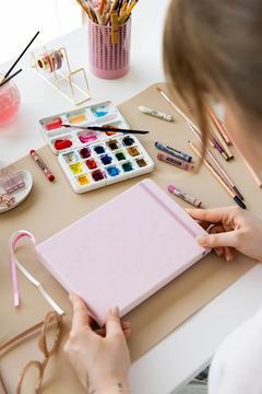 21x15 Cm Sert Kapak 80 Yaprak 140 Gr. Eskiz Defteri - Sketch Book - Pembe