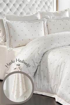 Hermeso %100 Pamuk Çift Kişilik 6 Parça Nevresim Takımı Havlu