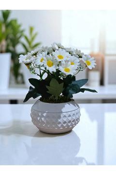 Beton Saksıda Yapay Dolu Dolu Papatya (SAKSI DAHİLDİR)