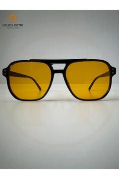 Sportif Stil Siyah Çerçeveli Amber Camlı Kadın Güneş Gözlüğü - UV400 Korumalı