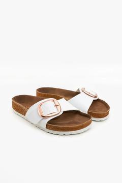Kadın Terliği Beyaz Deri Cilt Yazlık Tek Tokalı Ayarlanabilir Şık Günlük Terlik