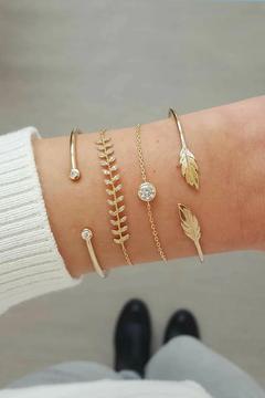 Kadın 4'li Gold Tüy Zirkon Taşlı Premium Bileklik Seti