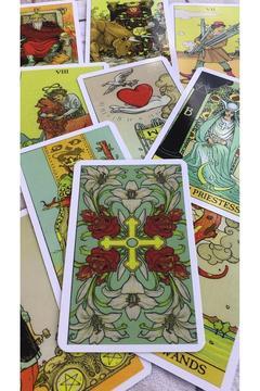 After Tarot Destesi 78 Kart. Kitapçık yoktur