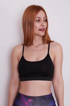 Kadın Sporcu Göğüs Dolgulu Sırtı Çapraz Yarım Sütyen