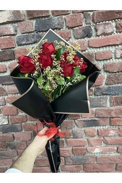 11 adet solmayan gül buketi