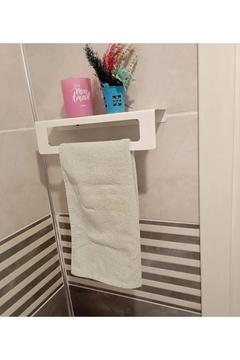 Beyaz Havlu Tutacağı Raf Metal Havlu Askısı Mutfak Banyo Raflı Havluluk Metal Raflı Havluluk