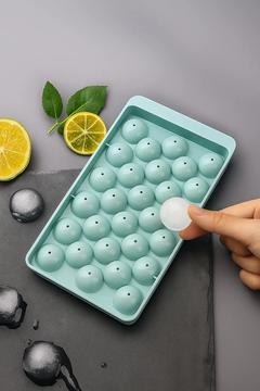 Küre Buz Kalıbı Şekilli Buz Kalıpları Yuvarlak Küp Buz Kalıbı Yanı Su Bardağı