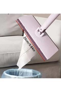 Pembe uyumlu klipsli mop, ıslak mendil ve ince bezlerle kolay temizlik sağlar