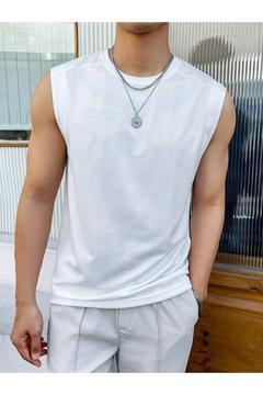 Kolsuz tişört, büyük beden