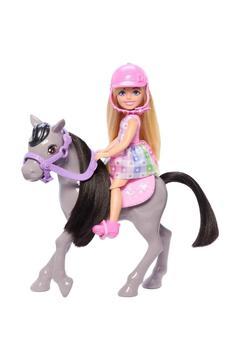 Chelsea™ Bebek ve Midilli Kask dahil, bebeğin dizleri midilliye binmek için bükülebilir HTK29