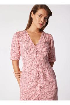 V Yaka Desenli Pembe Midi Kadın Elbise SPBF4SL-ELB5506