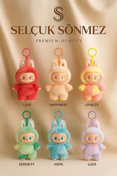 Labubu The Monsters Big Into Have A Seat Peluş, Çanta Aksesuarı Ve Anahtarlık Sürpriz Içerik