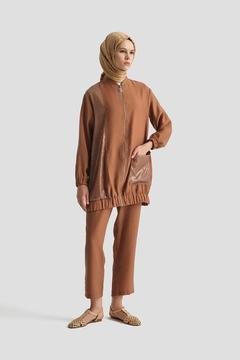 ARMİNE TREND Pul Desenli Fermuarlı Cepli Pantolonlu İkili Takım-Kahverengi 25YT670