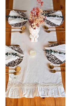 %100 Pamuklu Ham Keten Kenarları Fırfırlı Pamuk Dantelli Vintage Runner 40x110 cm