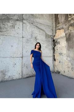 Tek Omuz Kuyruk Detaylı Şıklık Özel Tasarım Abiye