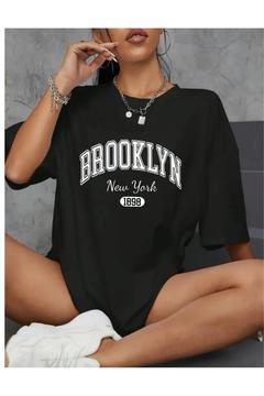 BROKLYN BASKILI OVERSİZE T-SHIRT