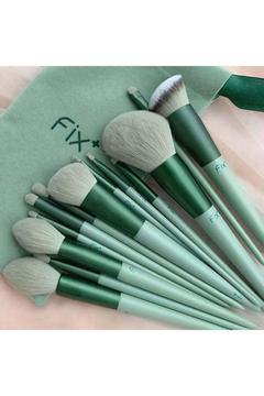 Özel Keseli 13'lü Fix Fırça Seti Yeşil