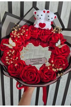 15 ADET AYICIKLI AYNALI KIRMIZI SOLMAYAN GÜL BUKETİ [ NOT YAZILIR ]