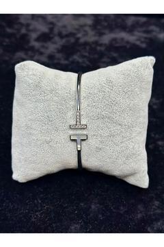 T CO MARKA MODEL BİLEKLİK