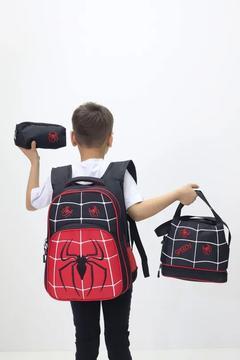 Siyah Örümcek Erkek Çocuk 3'lü Takım Termal Beslemeli Kalemlik İlkokul Çantası WSB5034