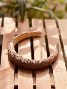 Kahve Hasır Dolgu Taç