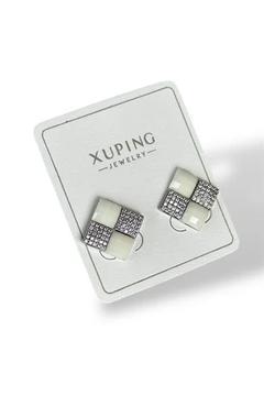 Gümüş Renk Taş Detaylı Çelik Xupıng VİP Küpe