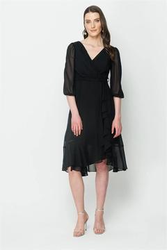 Kruvaze Yaka Eteği Volanlı Şifon Elbise-SİYAH