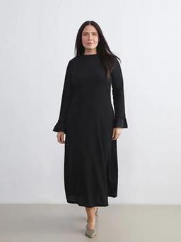 Fırfırlı Dik Yaka Elbise